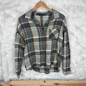 Woman’s PRANA plaid top size Medium